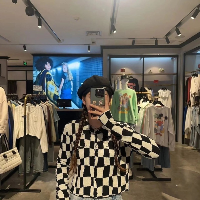 M家经典格纹翻领口袋短款针织开衫外套女,女装/女士精品,毛针织衫,淘宝优惠券,粉丝福利购,淘宝优惠卷