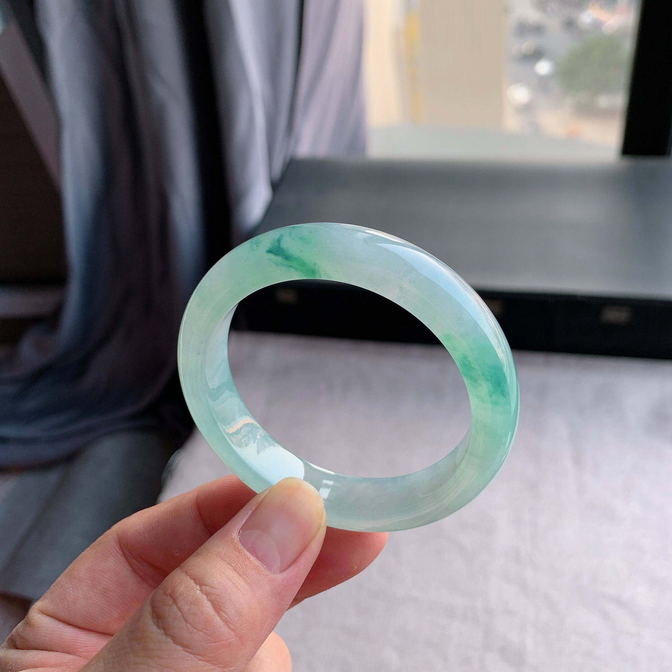 缅甸天然A货翡翠 53圈口天空蓝飘蓝花正圈手镯000453玉镯T10