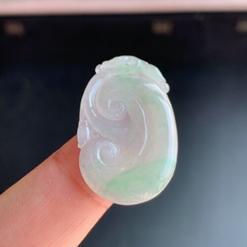 缅甸天然A货冰糯飘绿翡翠吊坠