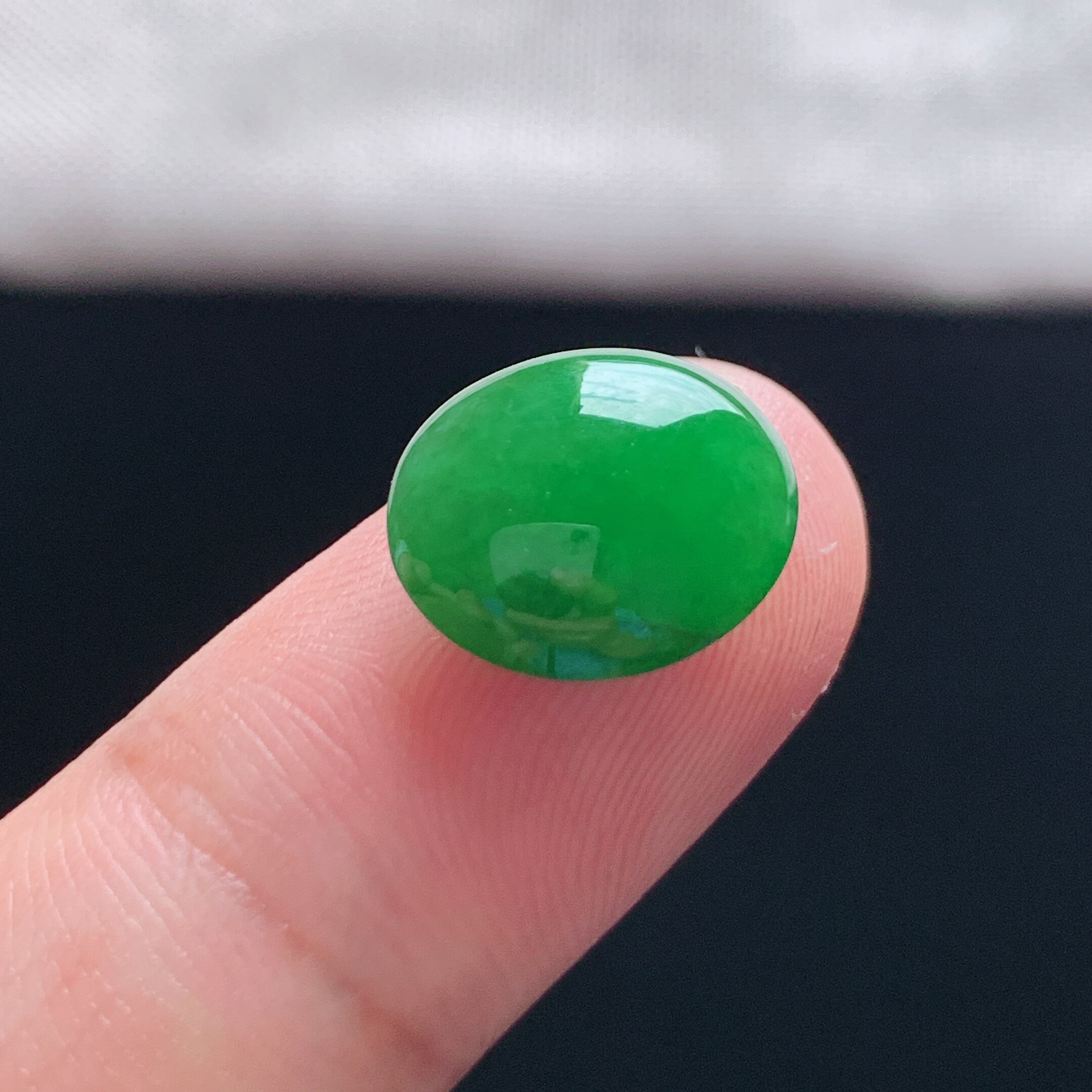 缅甸天然A货翡翠 冰糯种满绿阳绿蛋面戒面L6