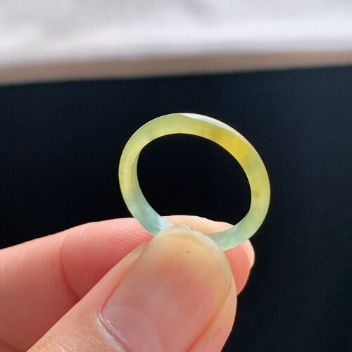 天然A货冰糯黄翡翠素圈戒指