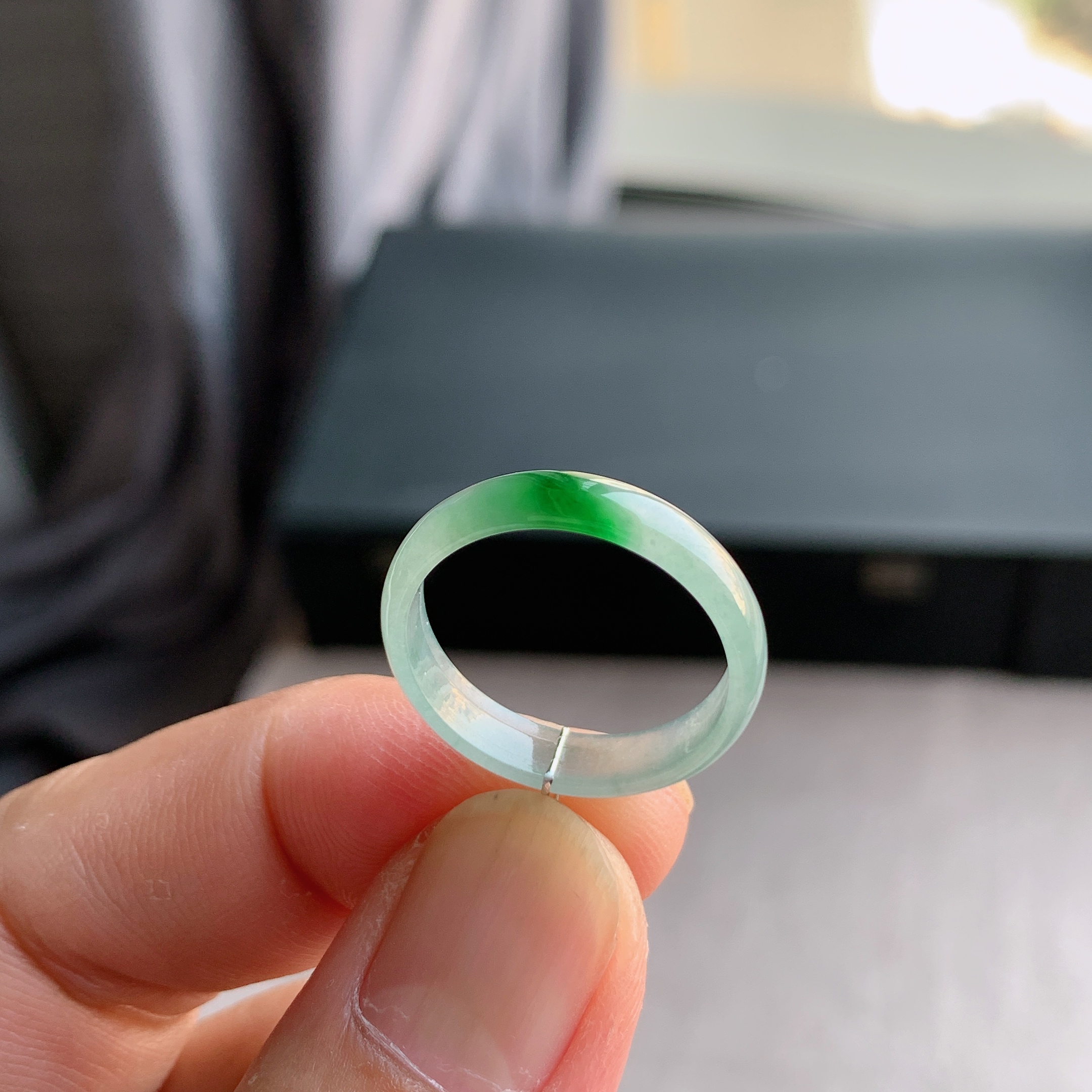 天然A货翡翠冰种18号飘阳绿戒指