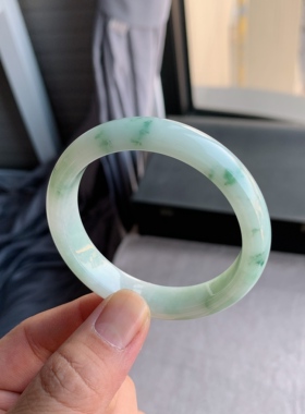 缅甸天然A货翡翠 54圈口冰糯种飘绿花360258手镯玉镯L16