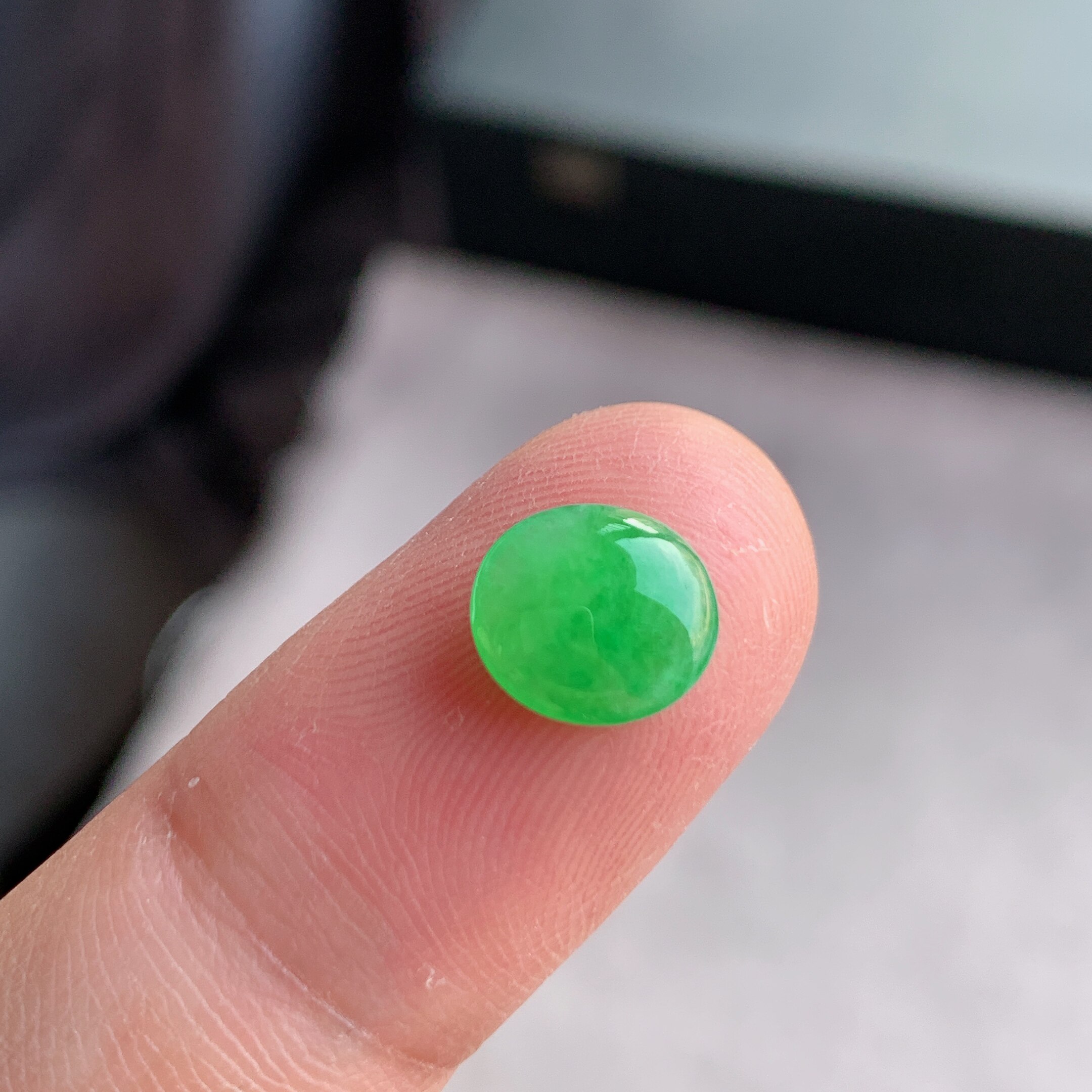 缅甸天然A货翡翠 冰糯种满绿阳绿蛋面戒面L6