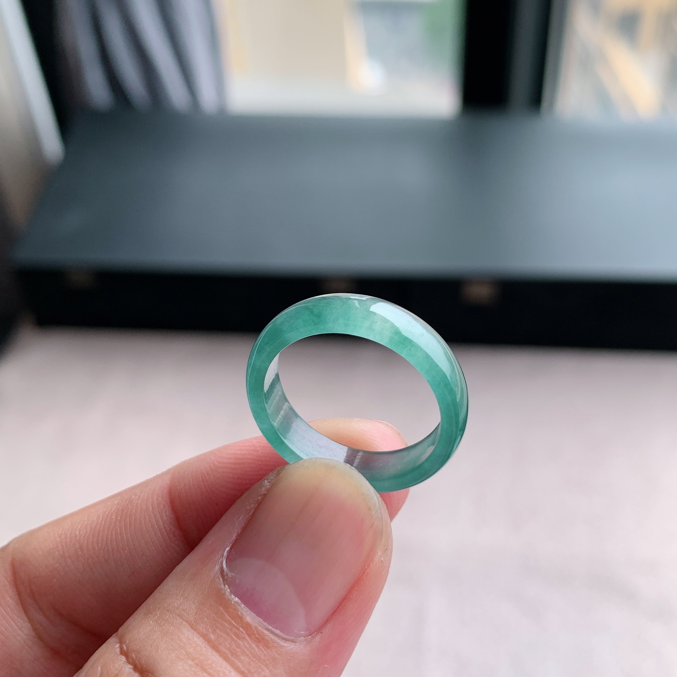 天然A货翡翠戒指素圈尾戒