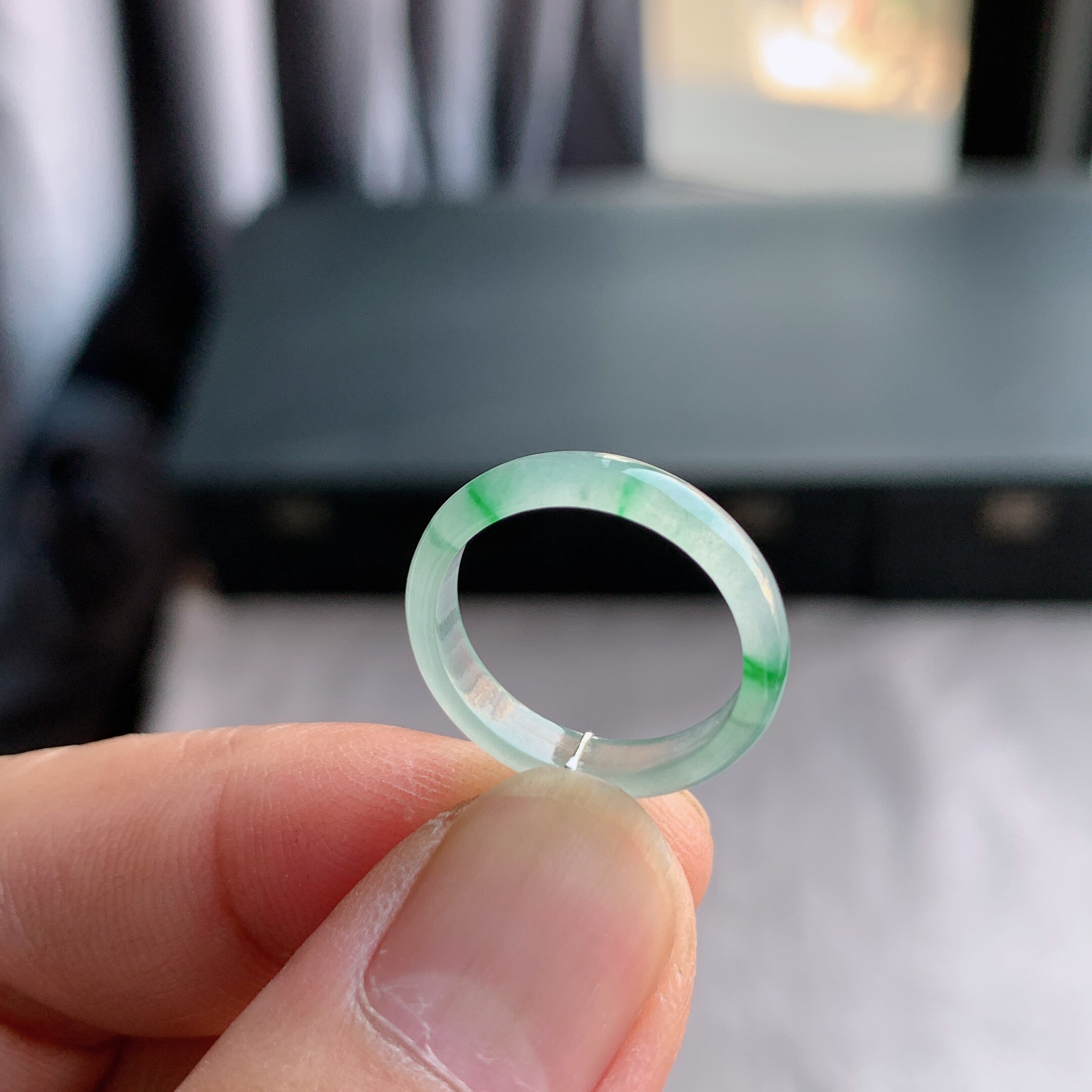 天然A货翡翠冰种11号飘阳绿戒指