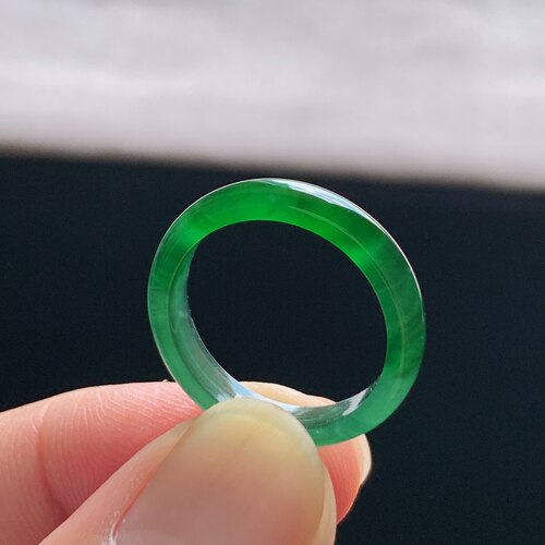 天然A货冰种阳绿翡翠素圈戒指