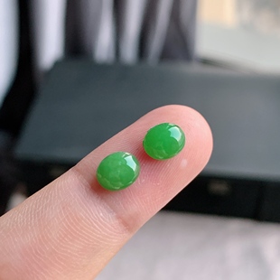 缅甸天然A货翡翠 冰糯种满绿蛋面戒面一对L25