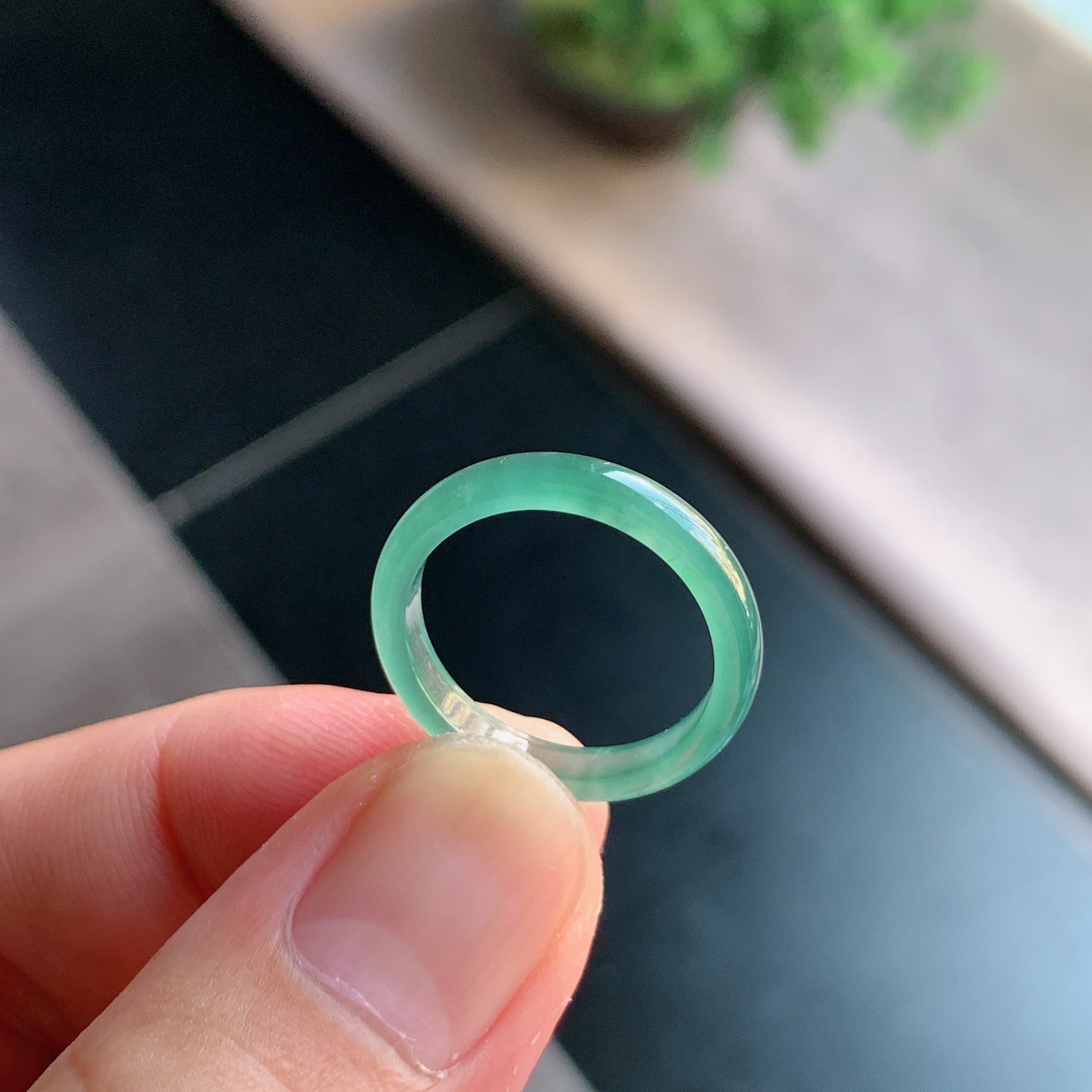 天然A货翡翠冰种15号晴水绿戒指