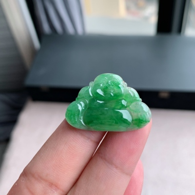 缅甸天然A货翡翠冰糯种飘绿花