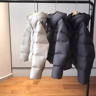 泡芙短款时尚休闲羽绒服女款2025秋冬新款宽松连帽保暖面包服外套