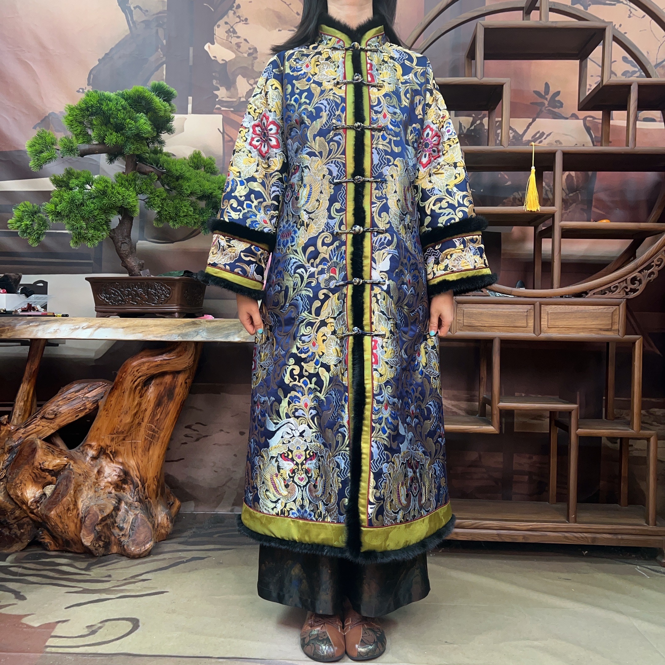 70姆米蓝色妆花云锦风衣棉服100桑蚕丝款香云纱