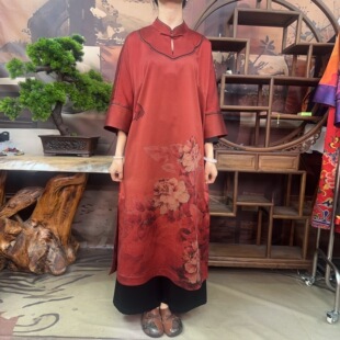 60姆米红色蝶恋牡丹花元 宝领连衣裙100桑蚕丝香云纱面料