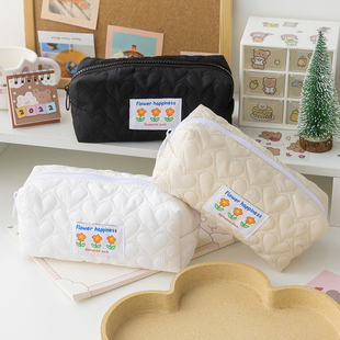 简约可爱大容量ins笔袋文具袋化妆包收容包小花学生少女心高颜值