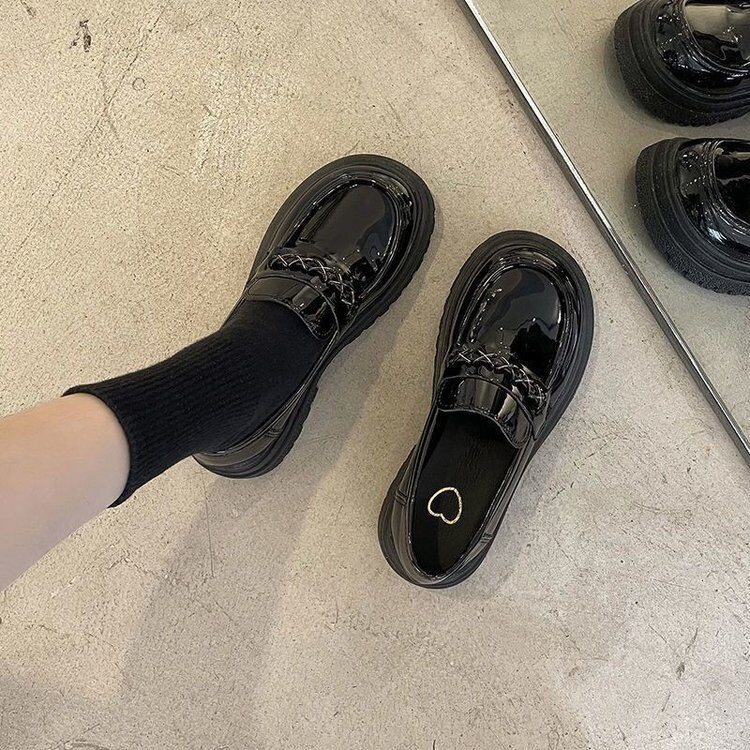 英伦风小皮鞋女厚底2025春季新款乐福鞋女jk软皮单鞋低跟鞋女