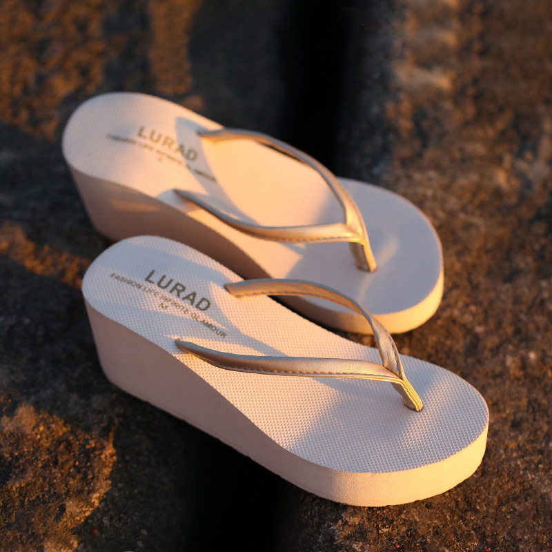韩版高跟女士人字拖夏季户外厚底防滑沙滩防臭夹脚坡跟凉拖鞋潮