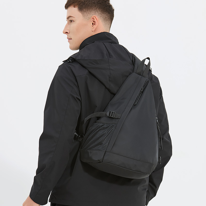 机能斜挎包男潮牌运动骑行胸包多功能小背包男士单肩挎包羽毛球包