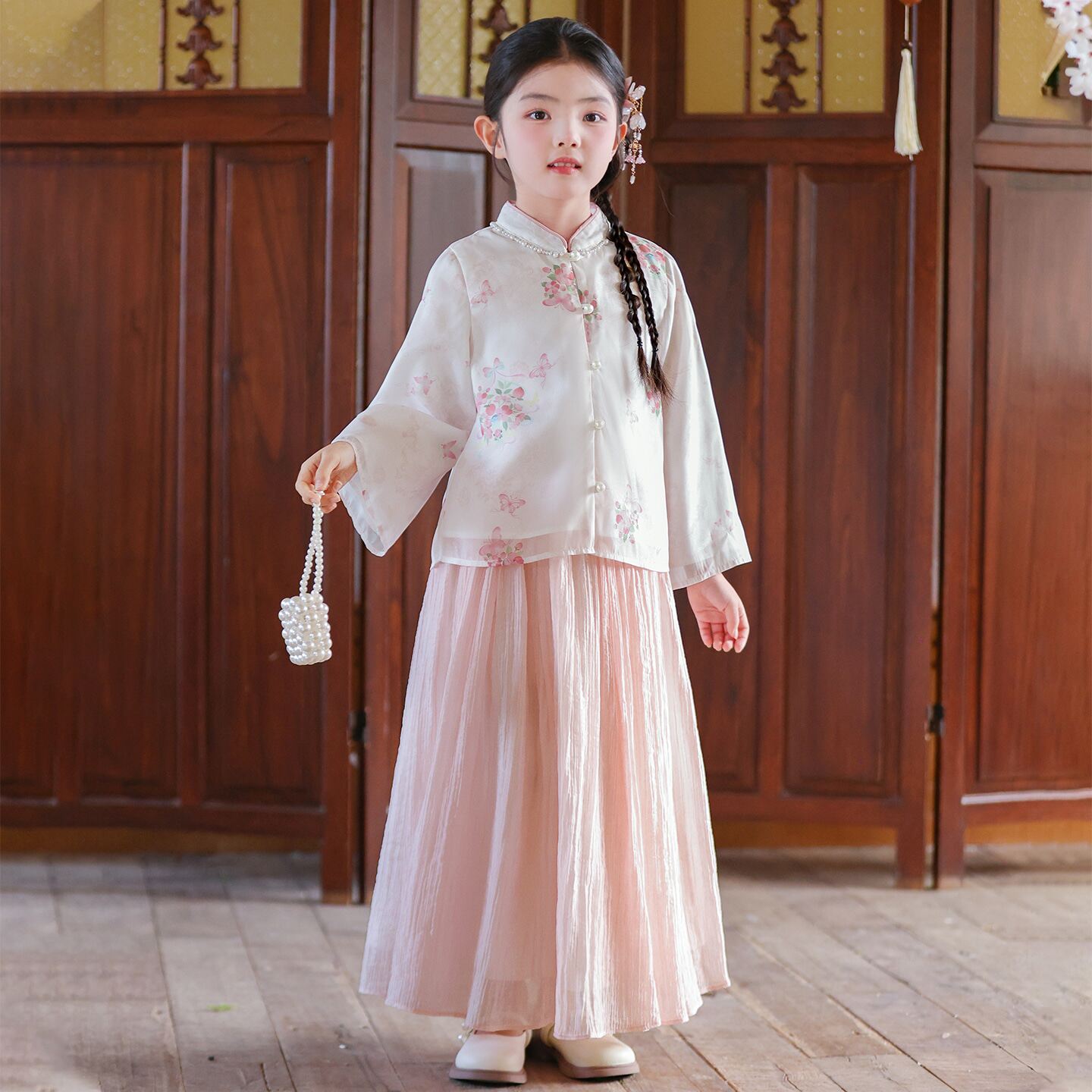 新中式女童汉服春秋2026新款儿童国风唐装小女孩古风日常可穿套装图片