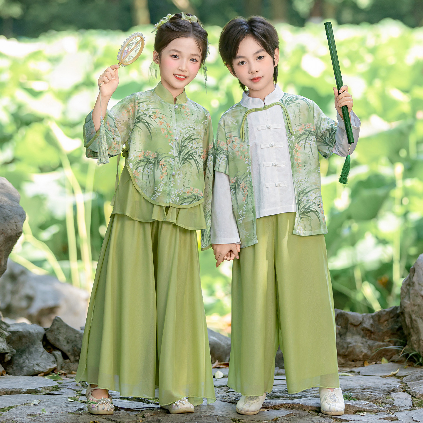 汉服男童套装2026新款古装男孩唐装女童新中式儿童中秋节演出服装