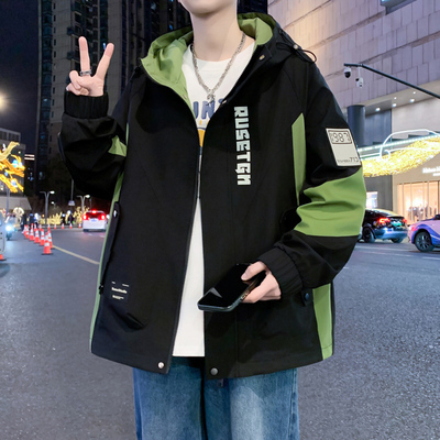 2025新款青少年外套男春秋季帅气初高中学生夹克高级感痞帅冲锋衣
