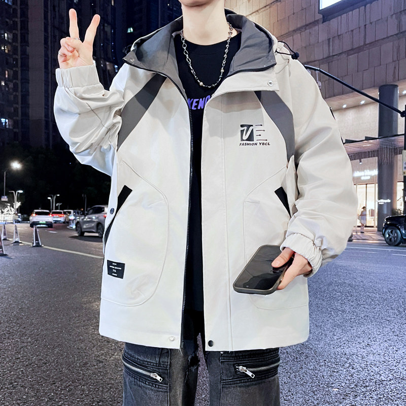 春秋季青少年外套男孩初高中学生夹克男大童秋冬款加绒加厚冲锋衣