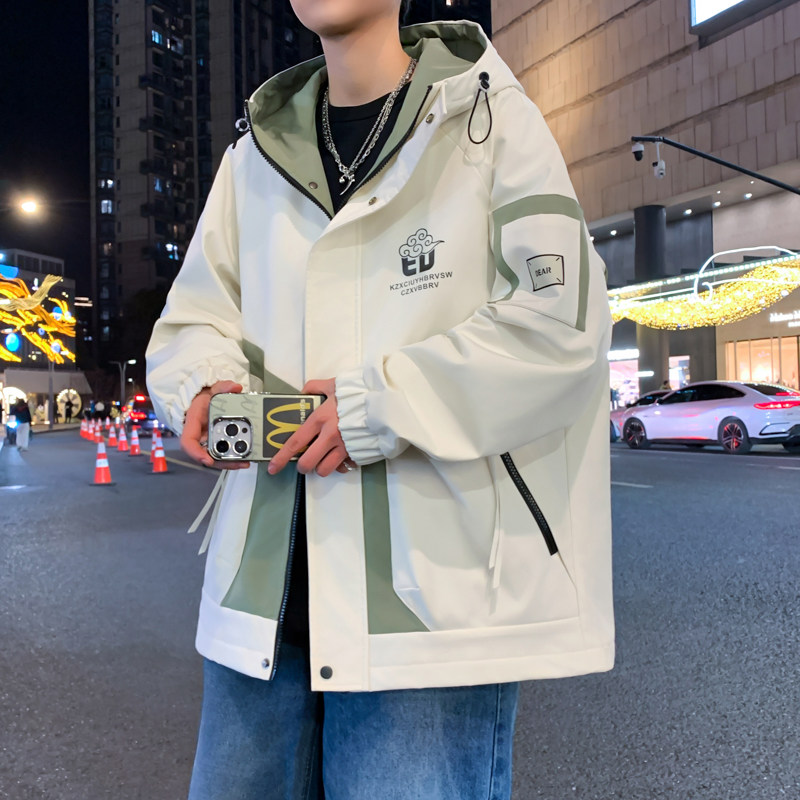 春秋季青少年外套男高中初中学生户外冲锋衣美式帅气大童男装夹克