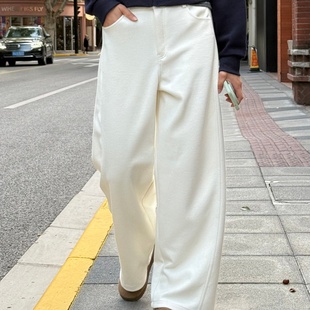 羊毛混纺肌理感斜纹理高腰阔腿弯刀裤 阿瑞家 行走间漾起慵懒弧度