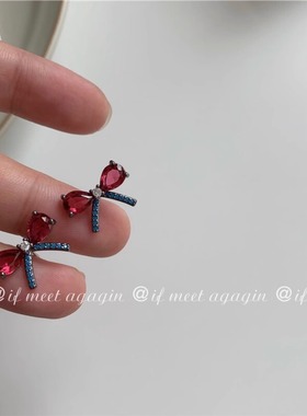 Meet again 红色锆石微镶蝴蝶结耳钉 简约小巧甜美耳饰
