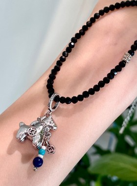 小众黑色水晶串珠木马流苏吊坠毛衣链潮流冷淡风钱币小马长款项链