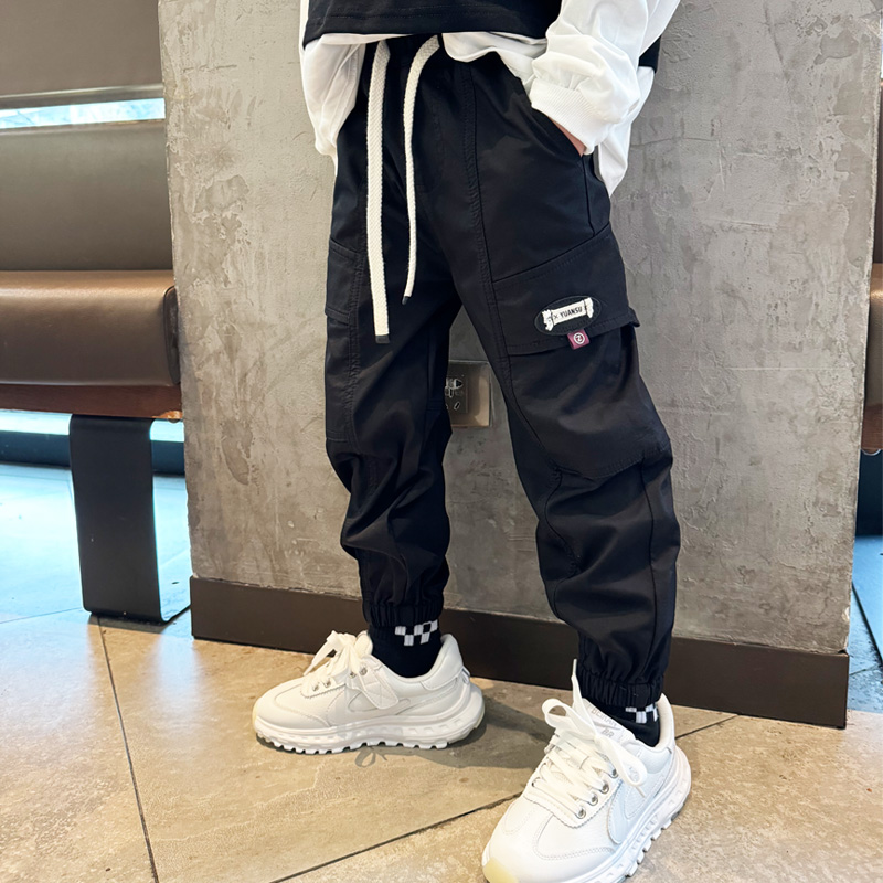 童装男童休闲修身黑色工装裤子小脚港风2025春新品潮宝宝儿童长裤