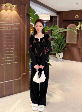 玛克茜妮同款2025早春新款减龄黑色花朵针织衫上衣/短裤/长裤