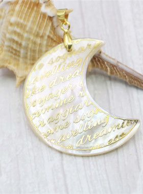 43mm弯月字母雕刻天然白金鲍鱼贝壳项链吊坠 DIY女款挂件浪漫项饰