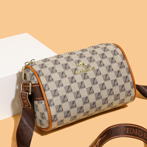 2025新款时尚百搭单肩斜挎包轻便休闲皮尤款简约多层大容量女士包