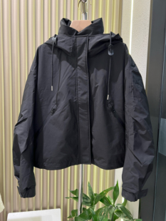 2025秋冬新款 连帽羽绒服女宽松休闲百搭鹅绒内胆冲锋衣外套上衣