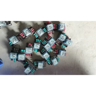 正常使用 拆机继电器LY3N 带底座 总共18个