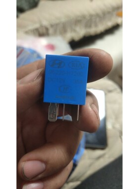 95220-H7200  DC12V  35A  4脚原