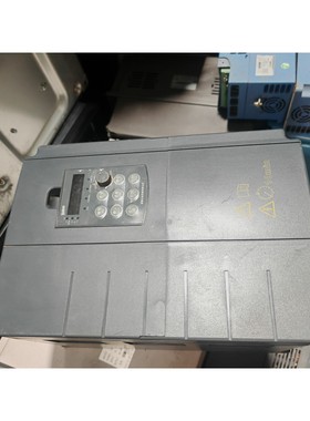 深圳台达变频器V680-18.5KWG/22KWP-3,三相