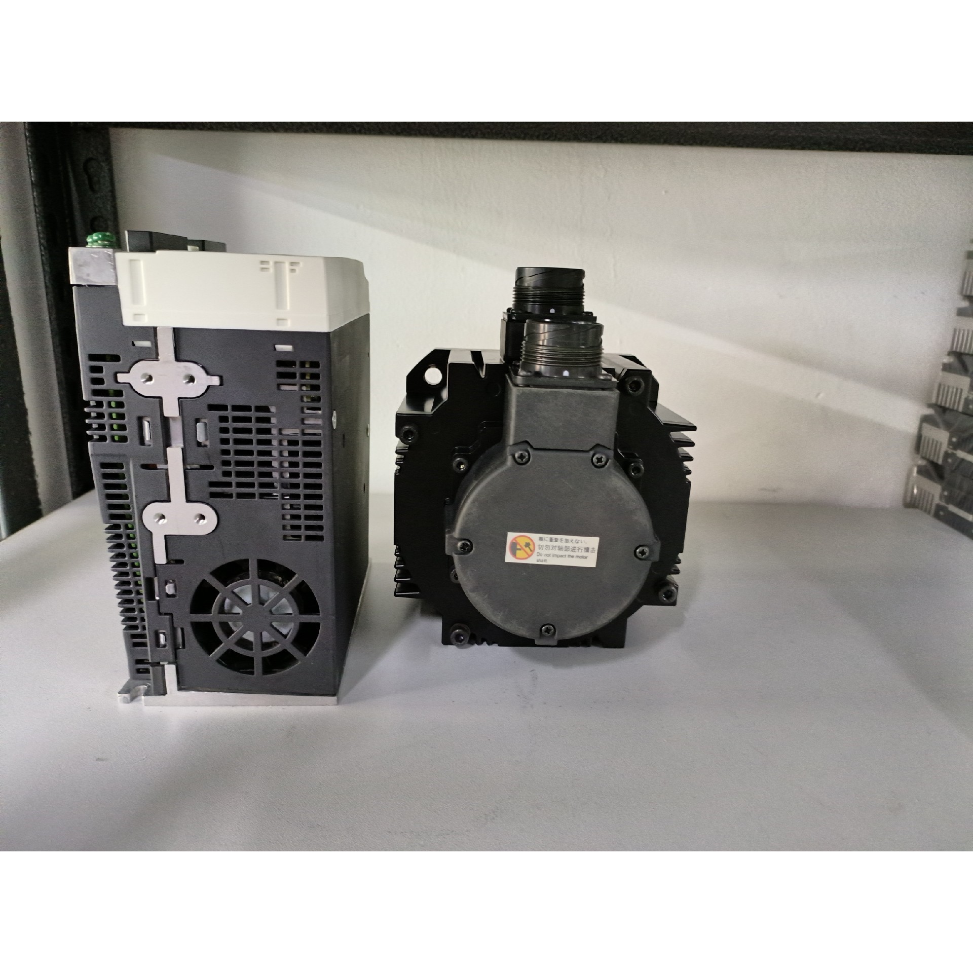 伺服电机MDDLN45SG/SF  MDMF102L1G