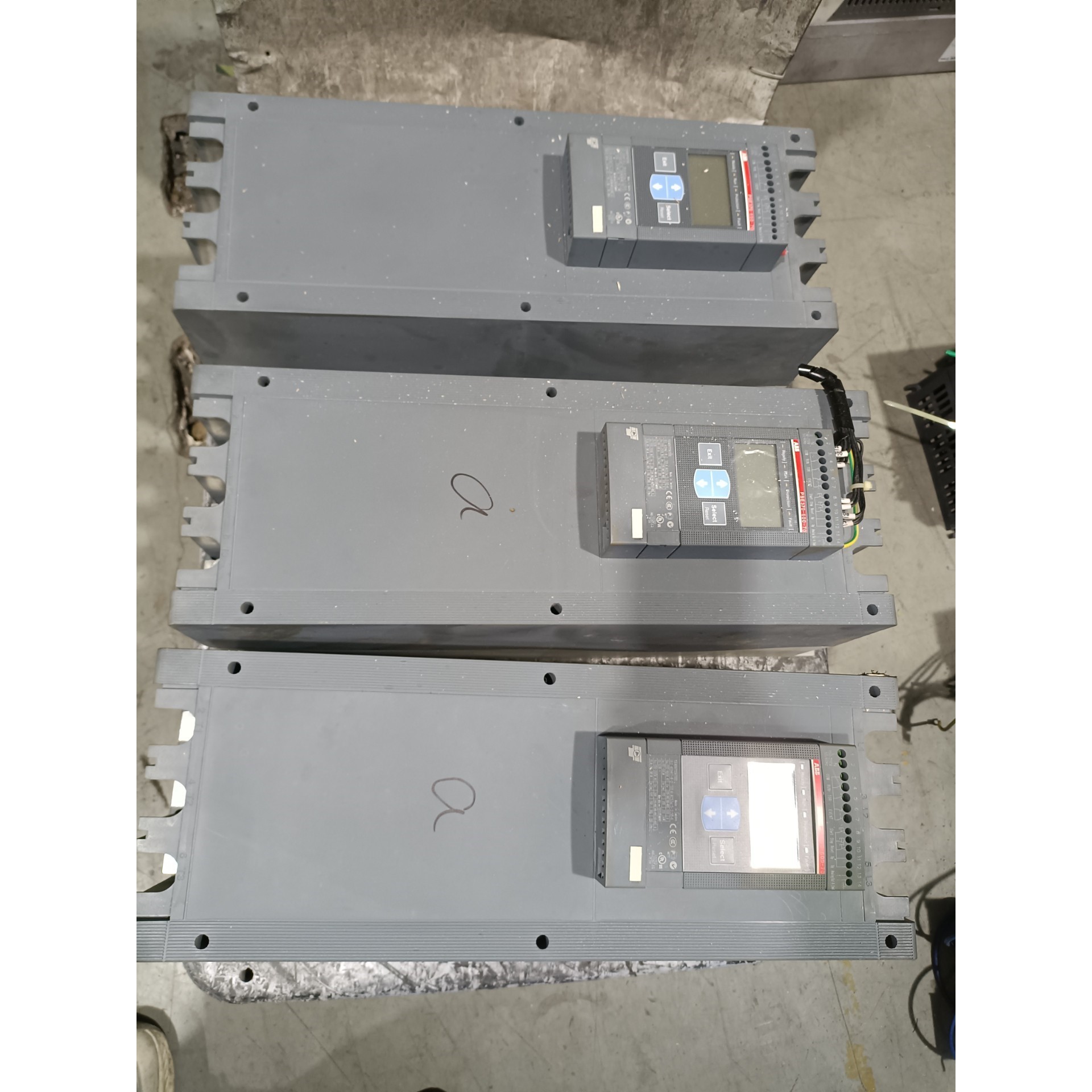 软启动器 PSE370-600-70