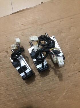 出闲置AC伺服电机,型号MHMF5AZL1V2M,功能完