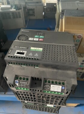 士林变频器SC3系列,型号SC3-021-2.2K,220V