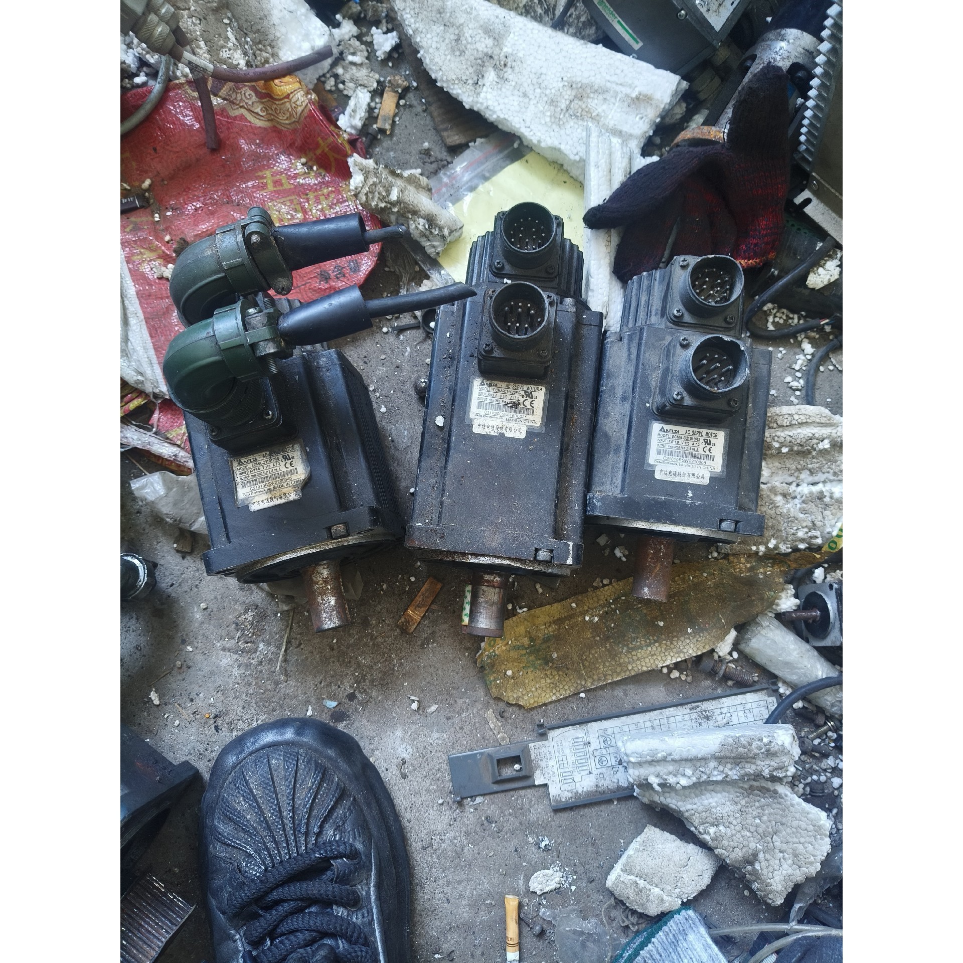 台达1KW 2KW伺服电机ECMA-C11020ES 480