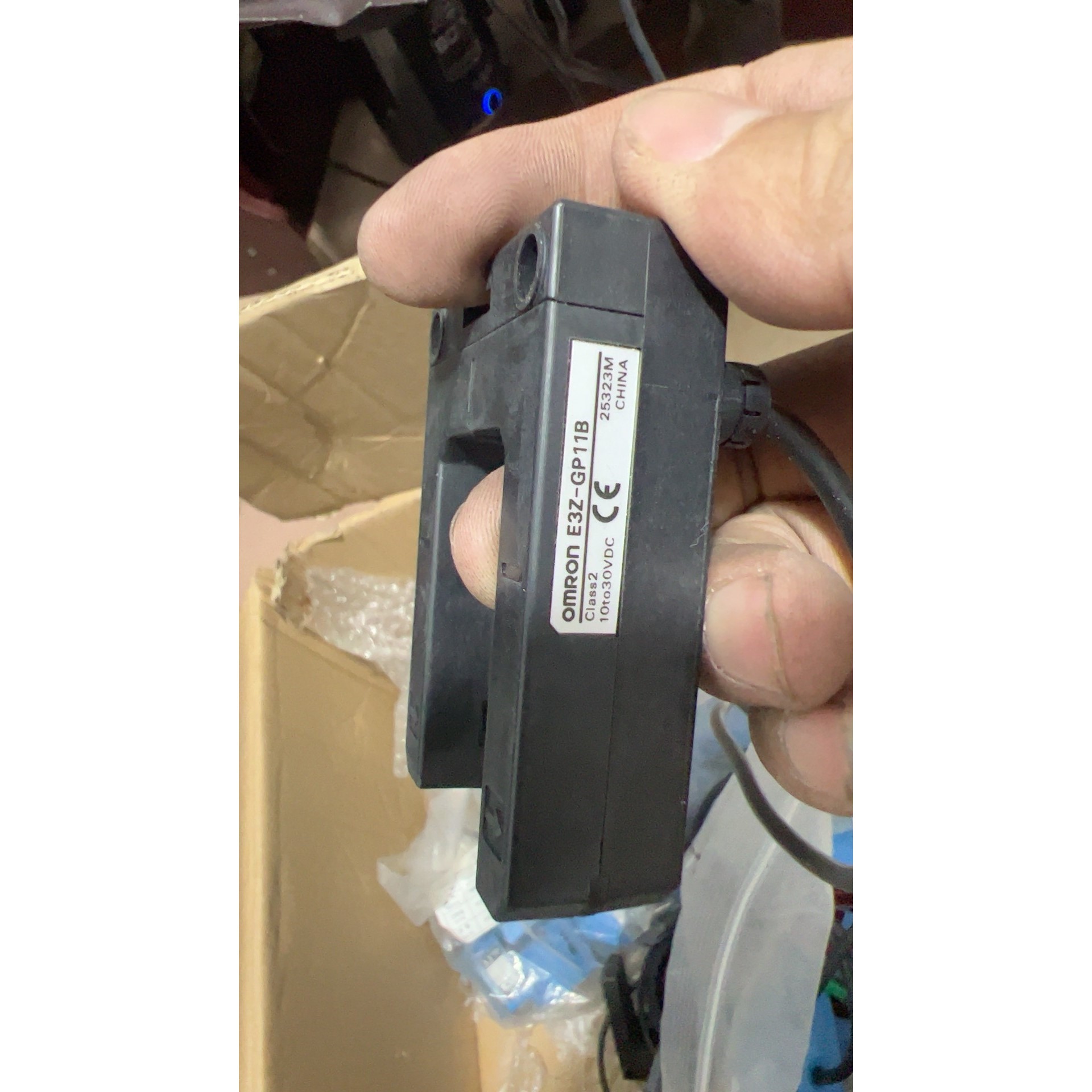 E3Z-GP11B  带,还有30多个