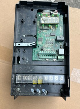 汇川变频器 MD290T7.5G/11PBTC 少个上盖,面