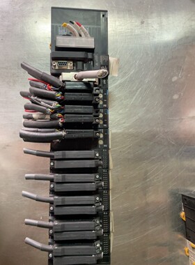 PLC一组,CJ1W-PA205R,CJ2M-CPU1