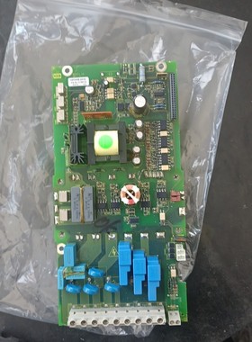 威纶通 MT6071iP,TK6071iQ, 黑色,原装拆机