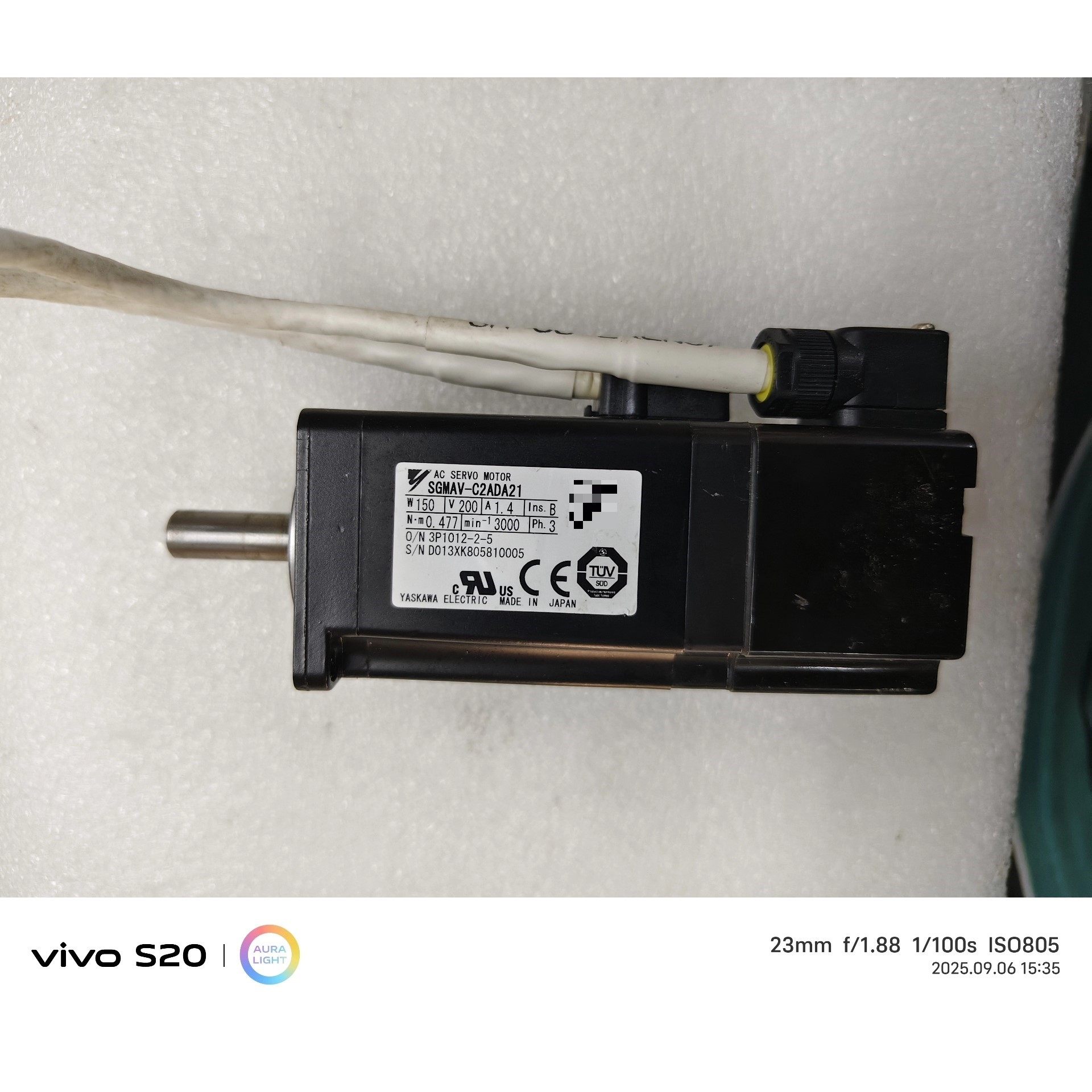 SGMAV-C2ADA21安川伺服电机功能包好成色新实物如图