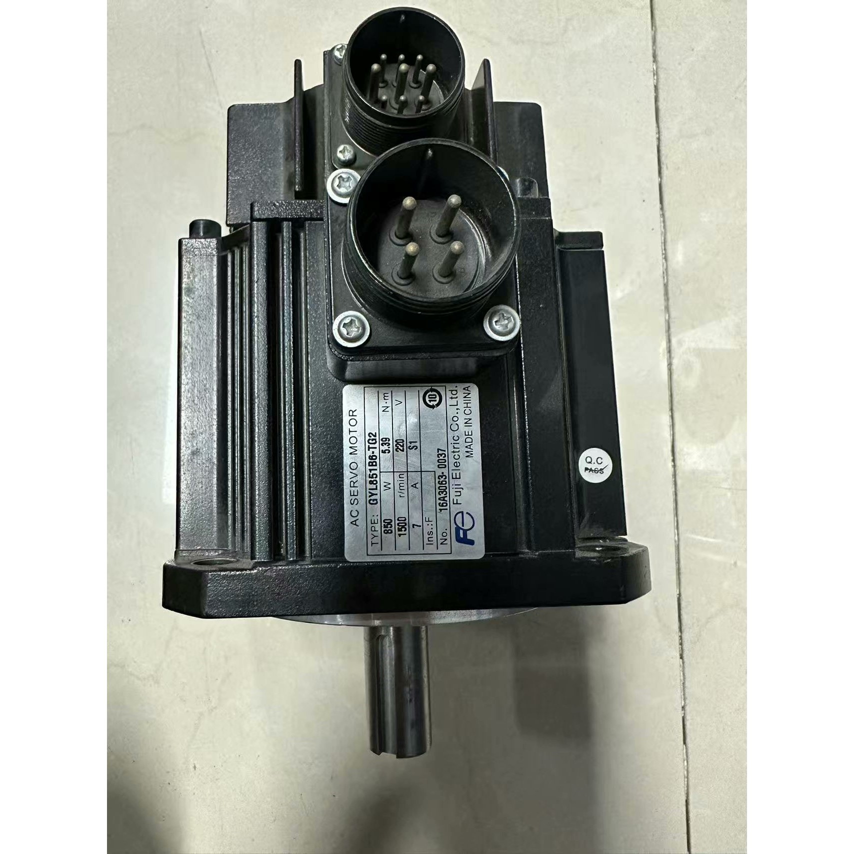 伺服电机 GYL851B6-TG2 850w 成色如图