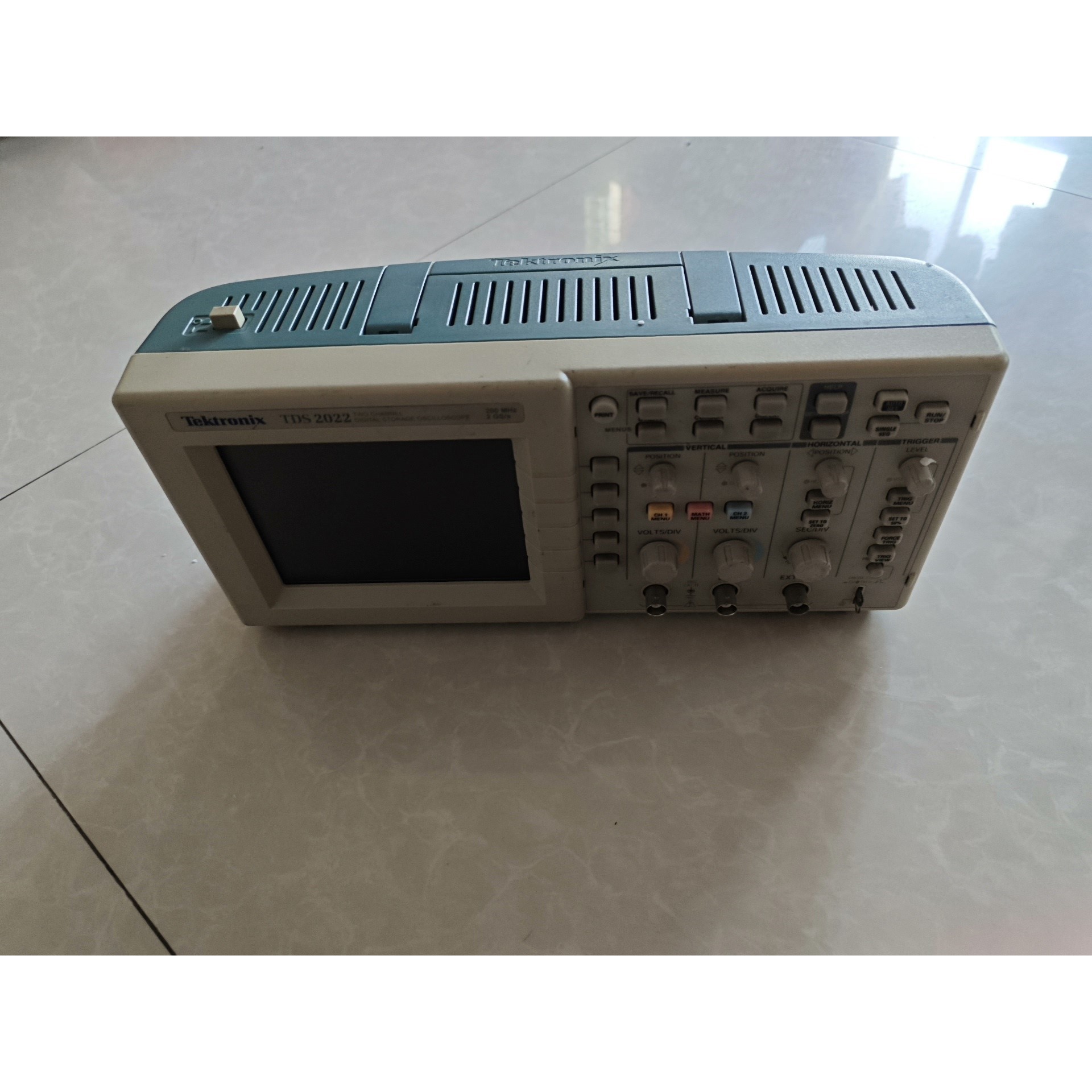 泰克TDS2022示波器,屏幕有问题,,,200m 2G,具