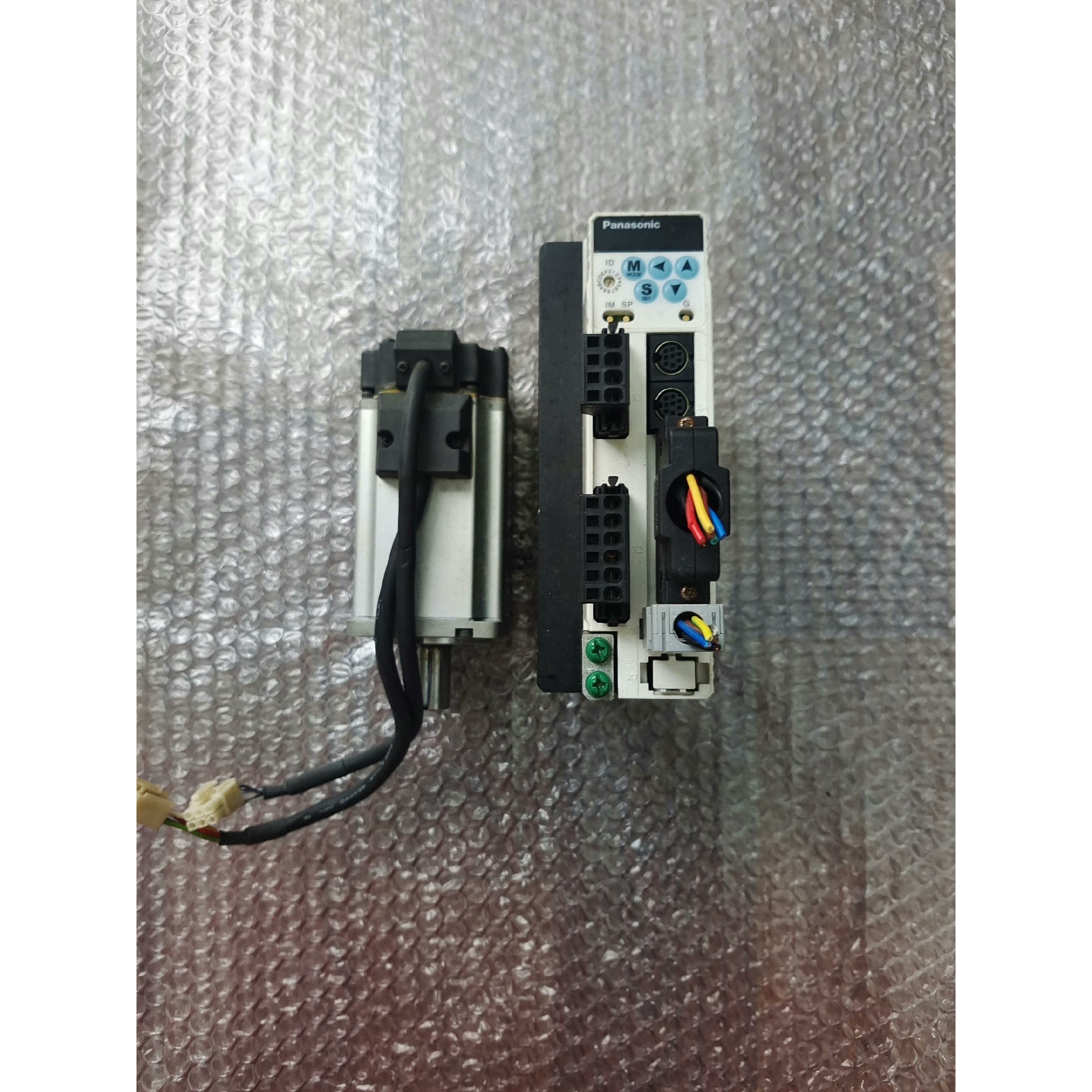 驱动器 MBDDT2210053 配电机 MHMD0